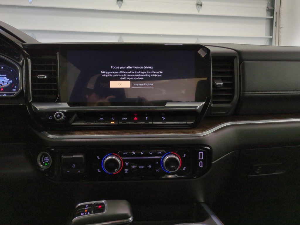 Used 2024 GMC Sierra 1500 Elevation w/ LPO, Elevation Black Package AWD/4WD image 9