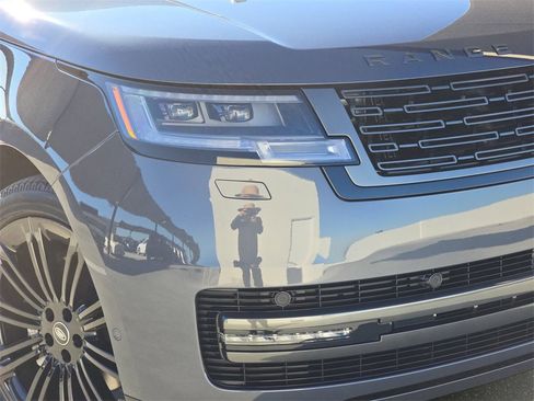 New 2025 Land Rover Range Rover Long Wheelbase SE image 33