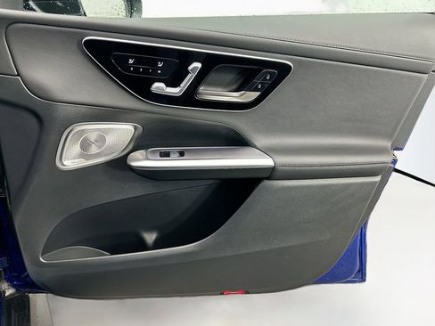 Certified 2025 Mercedes-Benz GLC 300 image 24