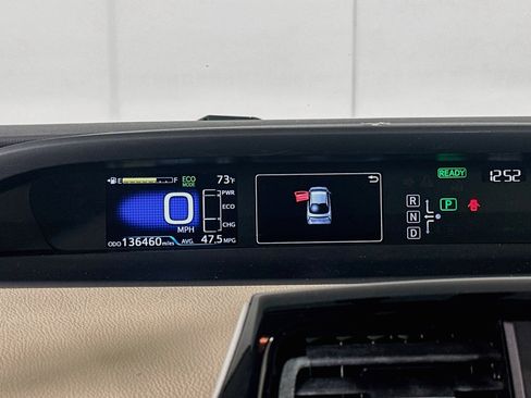 Used 2016 Toyota Prius Two FWD image 18