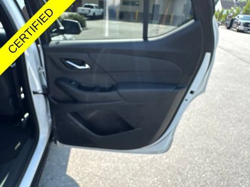 Used 2023 Chevrolet Traverse RS AWD/4WD image 26