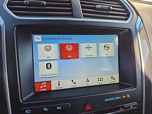 Used 2018 Ford Explorer Limited w/ Equipment Group 301A image 26