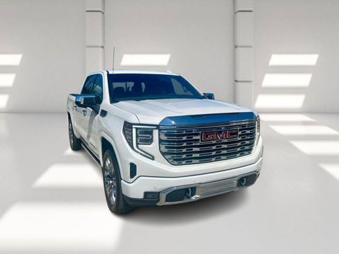 Used 2024 GMC Sierra 1500 Denali image 3