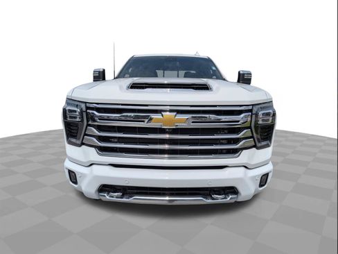 Certified 2024 Chevrolet Silverado 2500 High Country AWD/4WD image 9