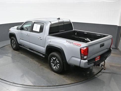 Used 2019 Toyota Tacoma TRD Off-Road image 36