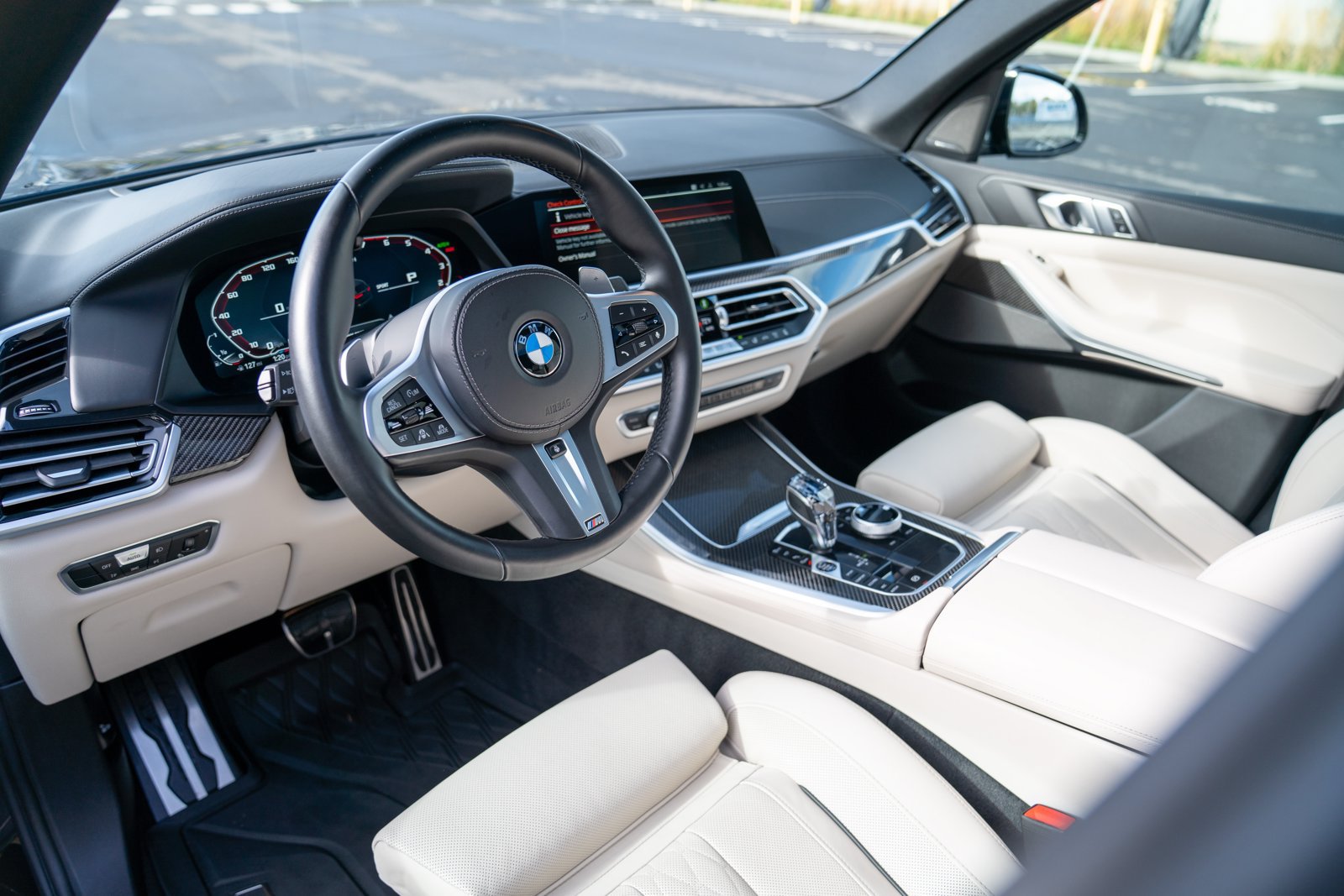 Used 2022 BMW X5 M50i w/ Executive Package AWD/4WD image 4