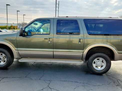Used 2000 Ford Excursion Limited image 4