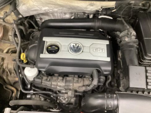 Used 2017 Volkswagen Tiguan S AWD/4WD image 16