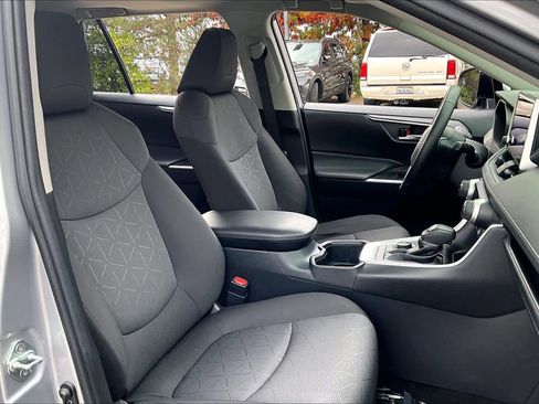 Certified 2023 Toyota RAV4 XLE image 8