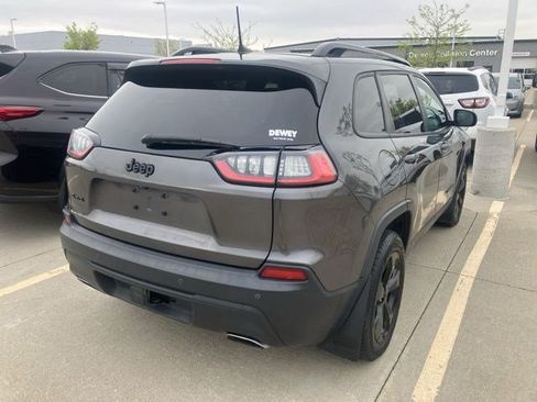 Certified 2019 Jeep Cherokee Latitude Plus AWD/4WD image 7