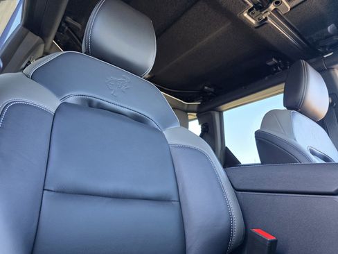 New 2025 Ford Bronco Outer Banks AWD/4WD image 17