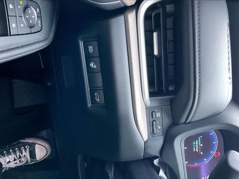 Used 2025 Toyota Grand Highlander AWD image 34