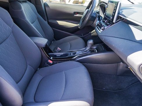 Used 2021 Toyota Corolla LE w/ Carpet Mat Package (TMS) FWD image 17