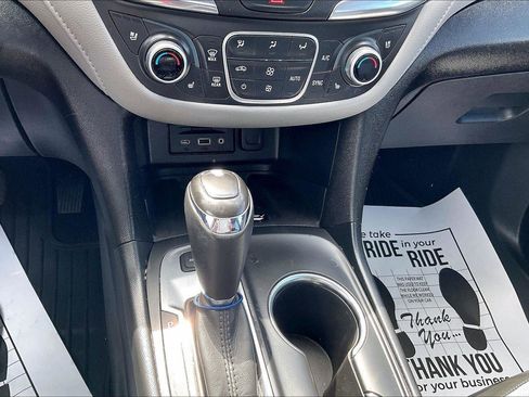 Used 2019 Chevrolet Equinox Premier AWD/4WD image 30
