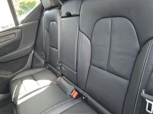 Certified 2023 Volvo XC40 B5 Plus w/ Protection Package Premier image 16