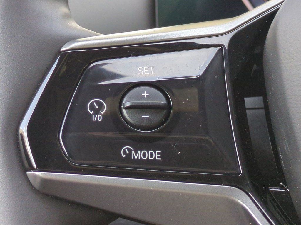 New 2026 BMW i5 eDrive40 w/ Premium Package AWD/4WD image 25
