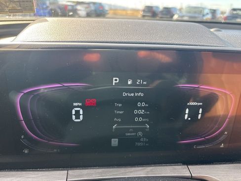 Used 2025 Kia Telluride EX X-Line image 9