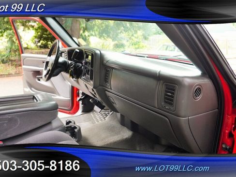Used 2007 Chevrolet Silverado 2500 LT w/ Onstar Plus Package AWD/4WD image 18