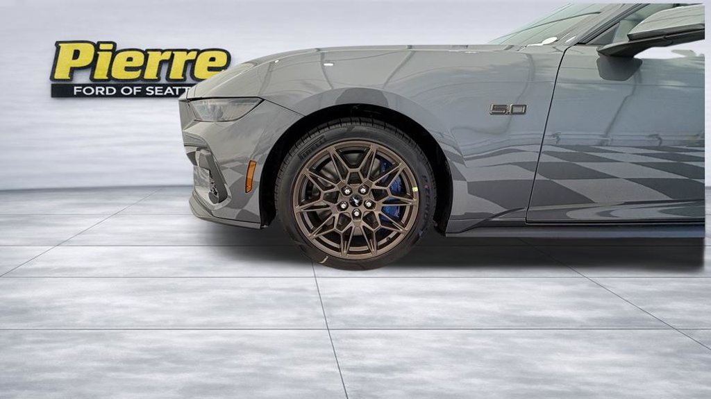 New 2026 Ford Mustang GT w/ GT Performance Package RWD image 9