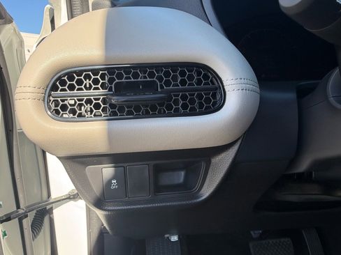 New 2026 Honda HR-V LX image 14