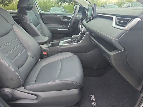 Certified 2022 Toyota RAV4 XLE Premium image 10
