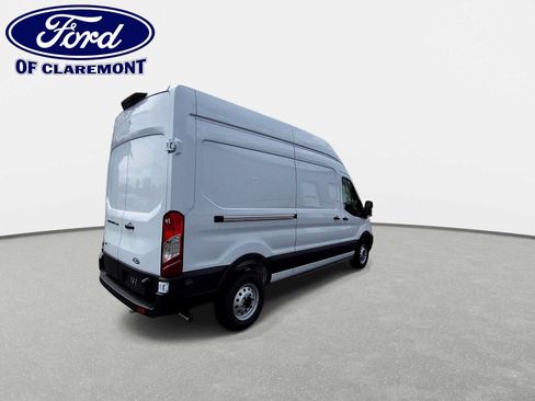 New 2026 Ford Transit 250 148 High Roof AWD image 8