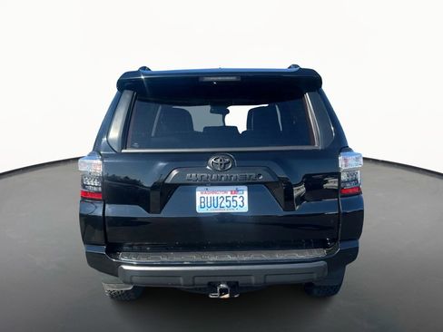 Used 2018 Toyota 4Runner TRD Off-Road Premium image 4