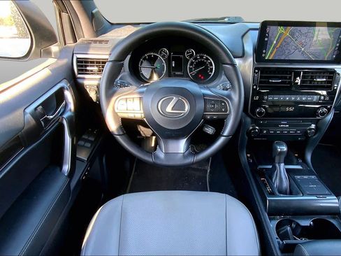 Used 2023 Lexus GX 460 w/ Black Line Special Edition AWD/4WD image 6