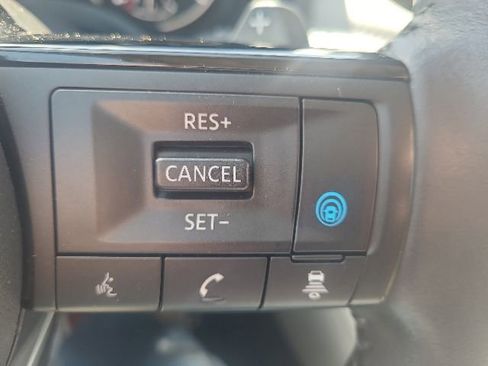 Used 2021 Nissan Rogue SL w/ Premium Package FWD image 17