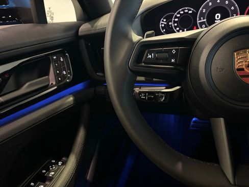 Used 2026 Porsche Panamera 4 AWD/4WD image 16