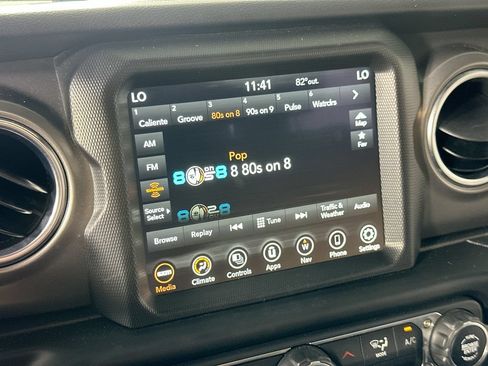 Used 2023 Jeep Wrangler Unlimited Rubicon 4xe AWD/4WD image 29