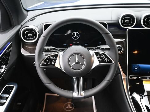 New 2025 Mercedes-Benz GLC 300 4MATIC image 16