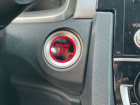 Used 2020 Honda Civic EX image 22