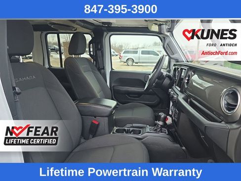 Used 2023 Jeep Wrangler Sahara image 31