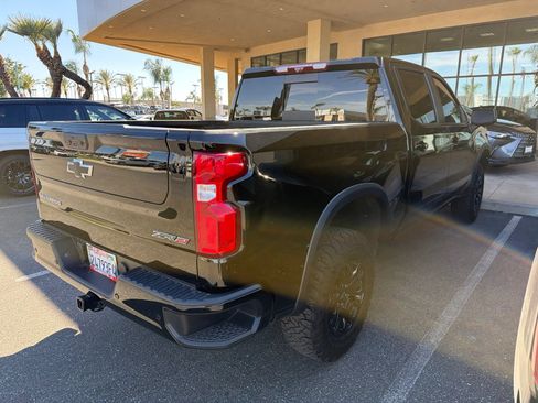 Used 2025 Chevrolet Silverado 1500 ZR2 w/ Technology Package AWD/4WD image 4