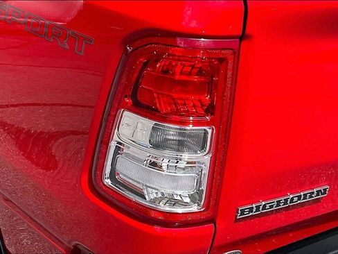Used 2022 RAM 1500 Big Horn AWD/4WD image 32