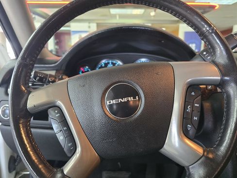 Used 2010 GMC Yukon Denali AWD/4WD image 25