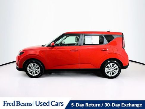 Used 2023 Kia Soul LX FWD image 5