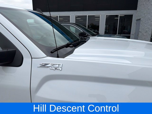 Used 2017 GMC Sierra 1500 SLT w/ SLT Premium Package AWD/4WD image 9