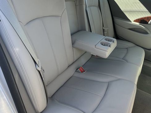 Used 2011 Buick LaCrosse CXL image 23