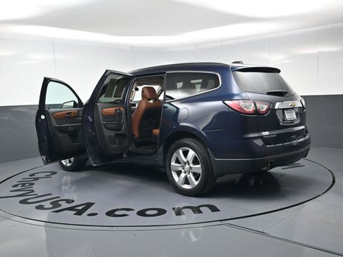 Used 2017 Chevrolet Traverse Premier image 29