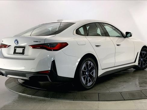 Used 2023 BMW i4 eDrive40 w/ Premium Package RWD image 11