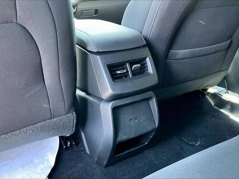 Used 2026 Chevrolet Equinox EV LT FWD image 11
