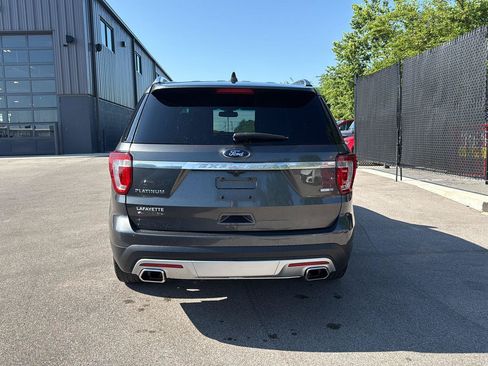 Used 2017 Ford Explorer Platinum AWD/4WD image 4