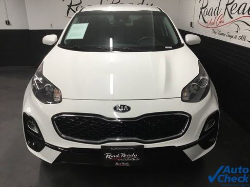 Used 2021 Kia Sportage LX image 4