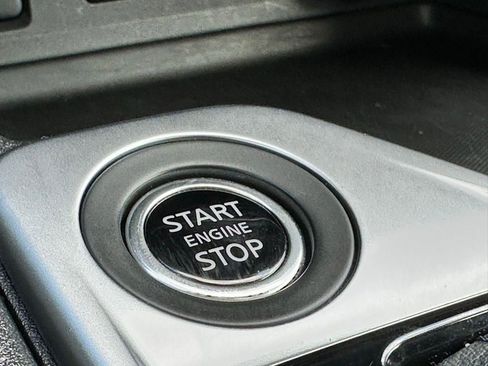 Used 2025 Nissan Sentra SV image 17