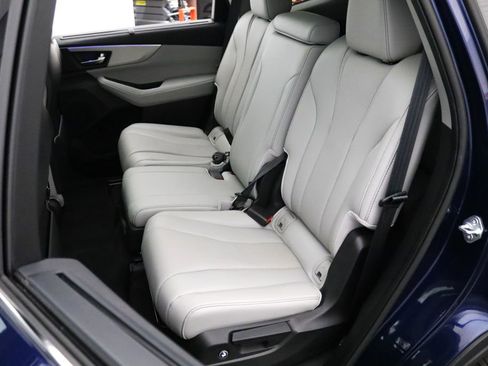 Certified 2023 Acura MDX SH-AWD w/ Technology Package image 9