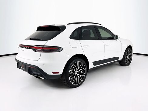 New 2026 Porsche Macan AWD/4WD image 9