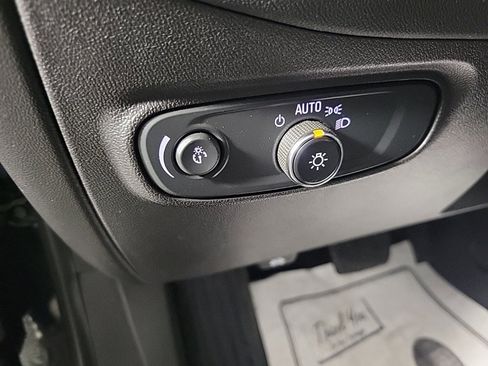 Used 2022 Chevrolet Equinox LT image 19