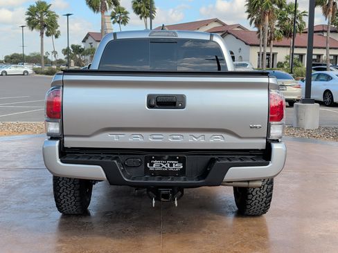 Used 2023 Toyota Tacoma TRD Sport image 3